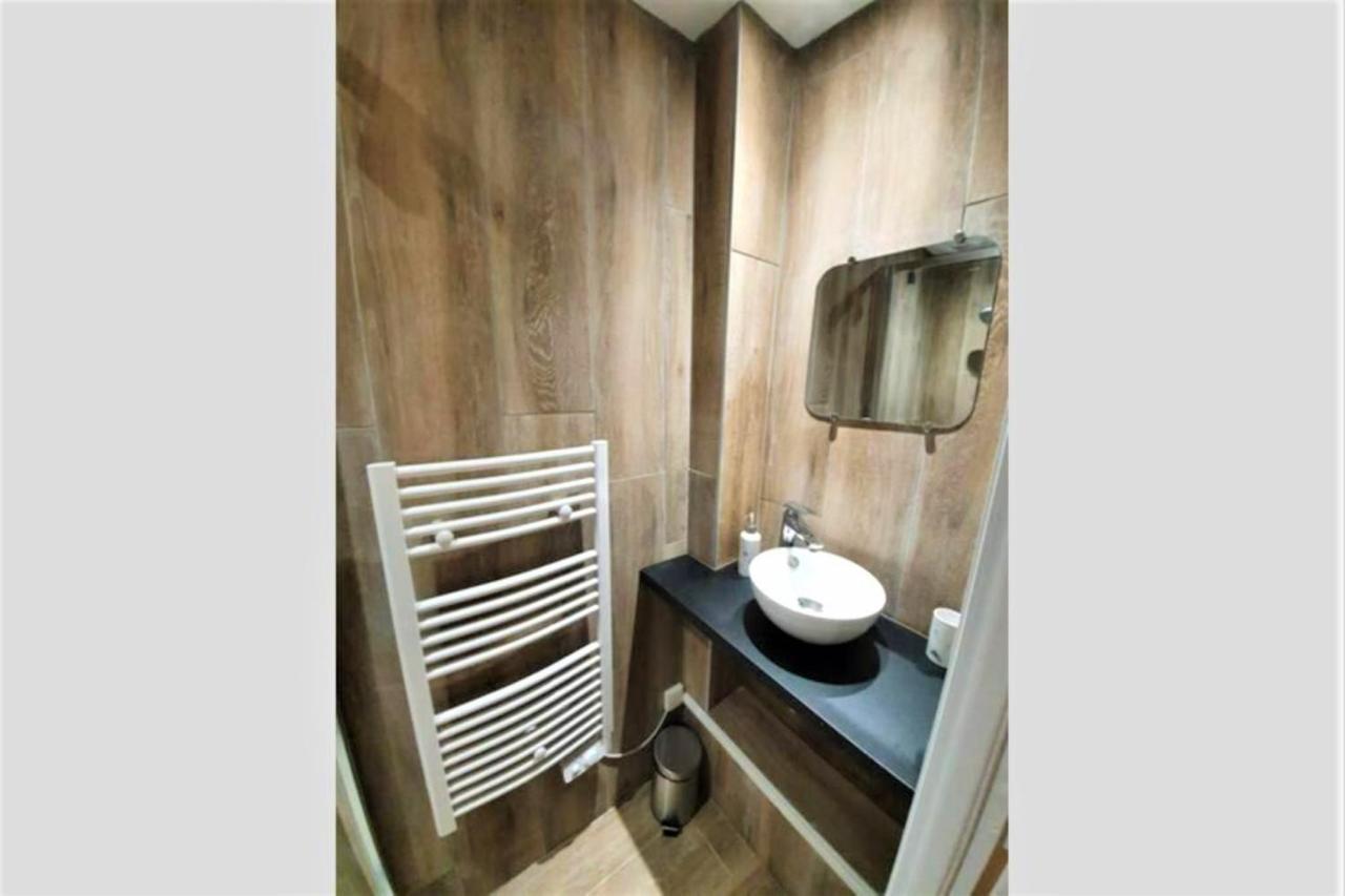 Appartement A Deux Pas De La Place Du Forum Arles Luaran gambar