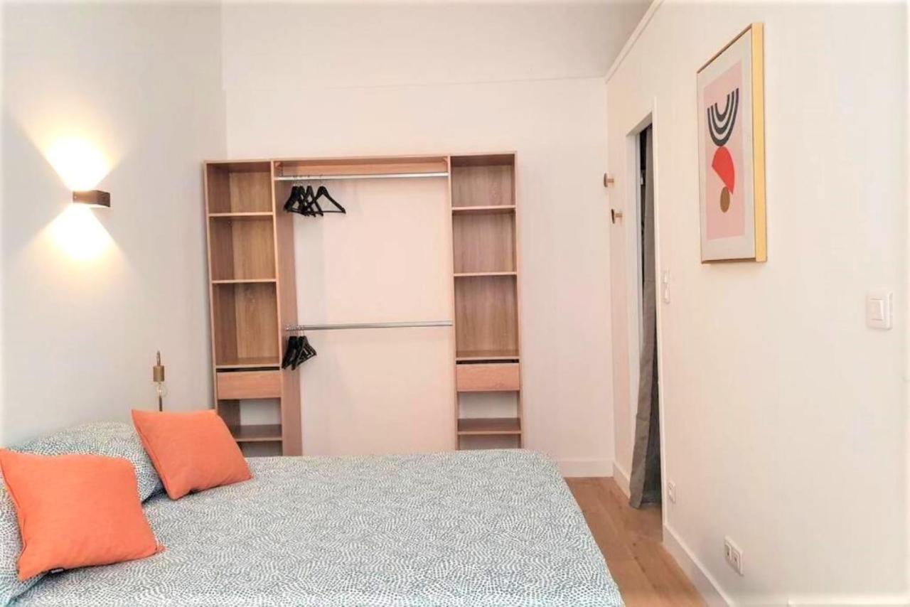 Appartement A Deux Pas De La Place Du Forum Arles Luaran gambar